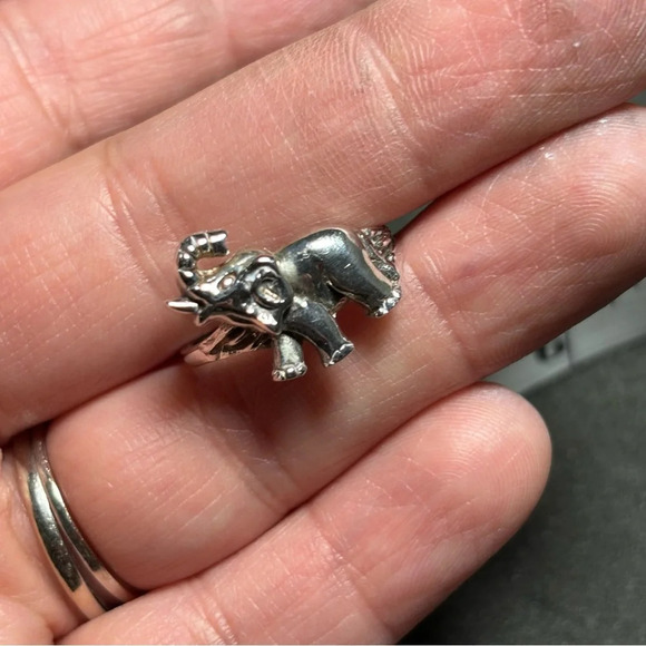 Sterling Silver 925 Elephant Statement Women’s Ring Size 9.5 - Picture 1 of 10